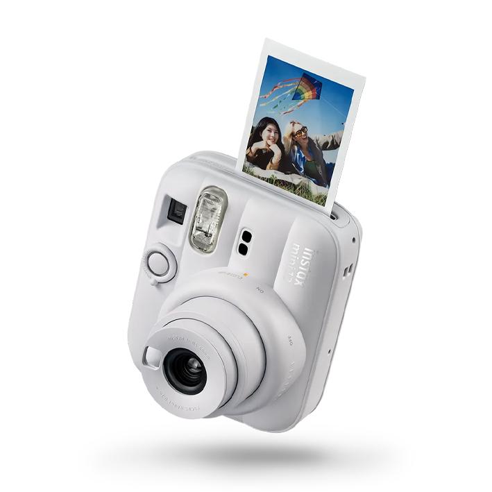 Fujifilm-Instax-Mini-13-hvit_1782820902_6a43b026ea388.jpg Fujifilm Instax Mini 13, hvit - Bilde 1